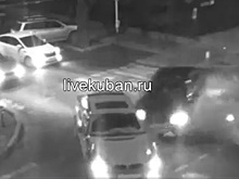Лихач протаранил две иномарки в центре Краснодара