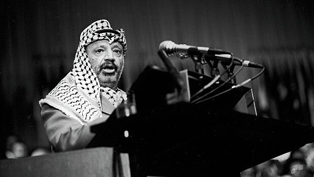 Суд Франции закрыл дело о смерти Арафата