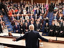 Трамп начал обращение к конгрессу, несмотря на попытки демократов сорвать его