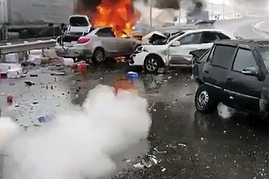 Авария с 15 пострадавшими произошла в Казахстане