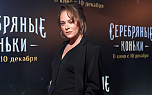Тарасова пришла на премьеру «Серебряных коньков» в костюме-тройке, а Боярская — с мужем