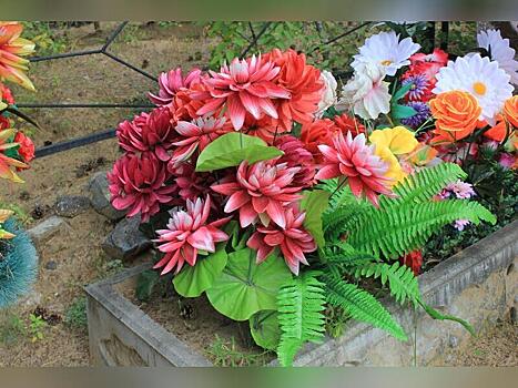 В Песчанке хотят установить ограждение для кладбища