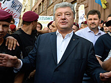 В банке Порошенко начали обыски