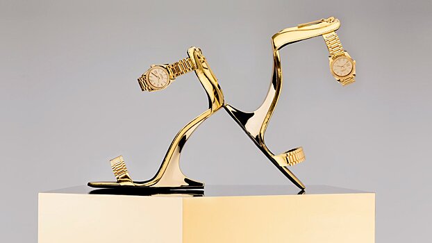 На неделе моды в Нью-Йорке представили туфли с часами Rolex