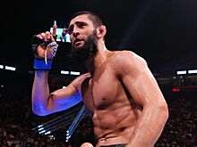 Камару Усман оценил шансы Чимаева финишировать чемпиона UFC дю Плесси