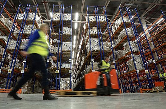 Онлайн-ритейлеры в 47 раз увеличили объем площадей на складском рынке в Москве в 2017 г