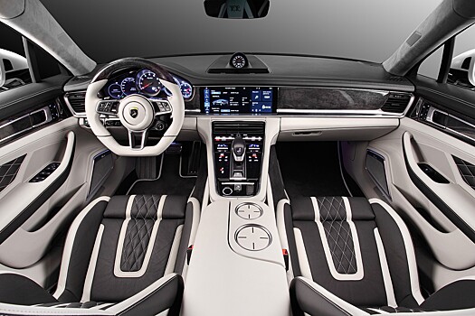 Россияне отделали салон Porsche Panamera кожей крокодила