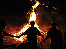 Отравленные жвачки и опасные игры: кто придумывает городские страшилки