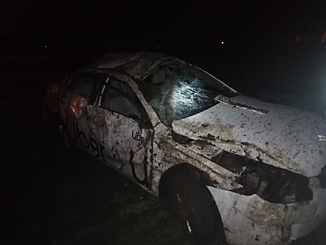 На трассе Белореченск — Усть-Лабинск перевернулось такси Uber, погибла девушка