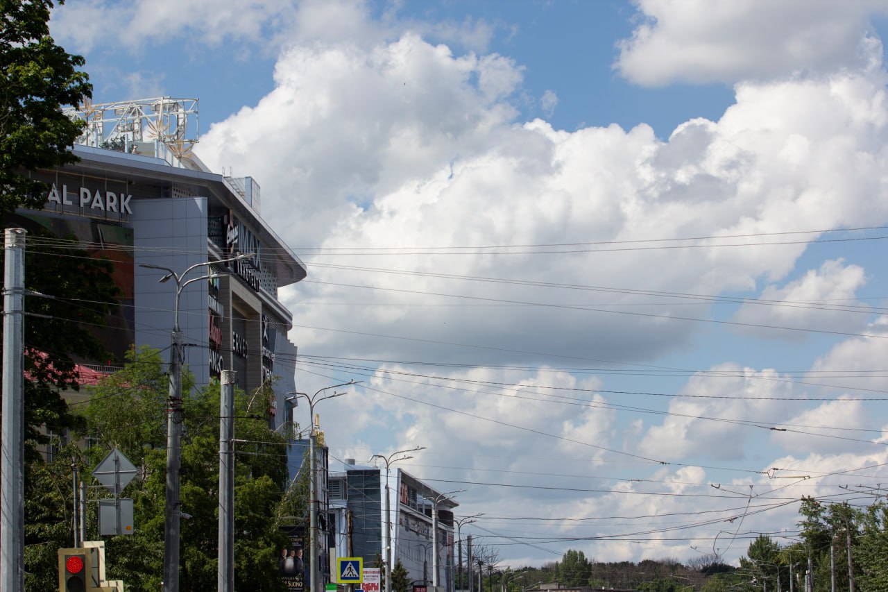 В Курске предприниматели обсудили внедрение дизайн-кода для торговых павильонов