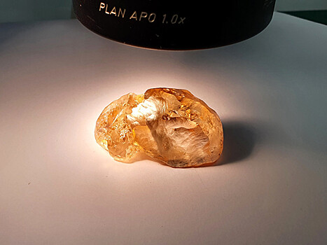В России добыли самый крупный цветной алмаз в истории страны
