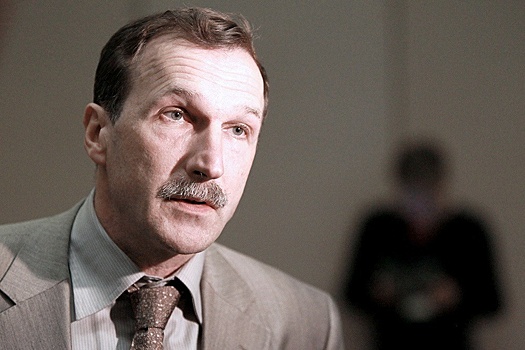 Георгий Бовт: Вложения в бумаги США сокращаются не столько по экономическим, сколько по политическим причинам