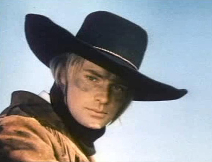 В США скончался российский и американский актёр и кинорежиссёр Олег Видов, об этом сообщила его супруга.  «Олег Видов, любимый муж, отец, друг скончался сегодня в Уэстлейк Виллидж, Калифорния, от осложнений после онкологической болезни. Ему было 73 года», — цитирует супрегу актёра РИА Новости