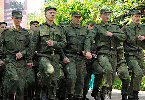 Уклонистов могут начать лишать водительских прав до начала осеннего призыва