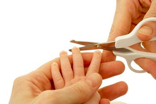 Азбука детской гигиены: подстригаем ногти без слез