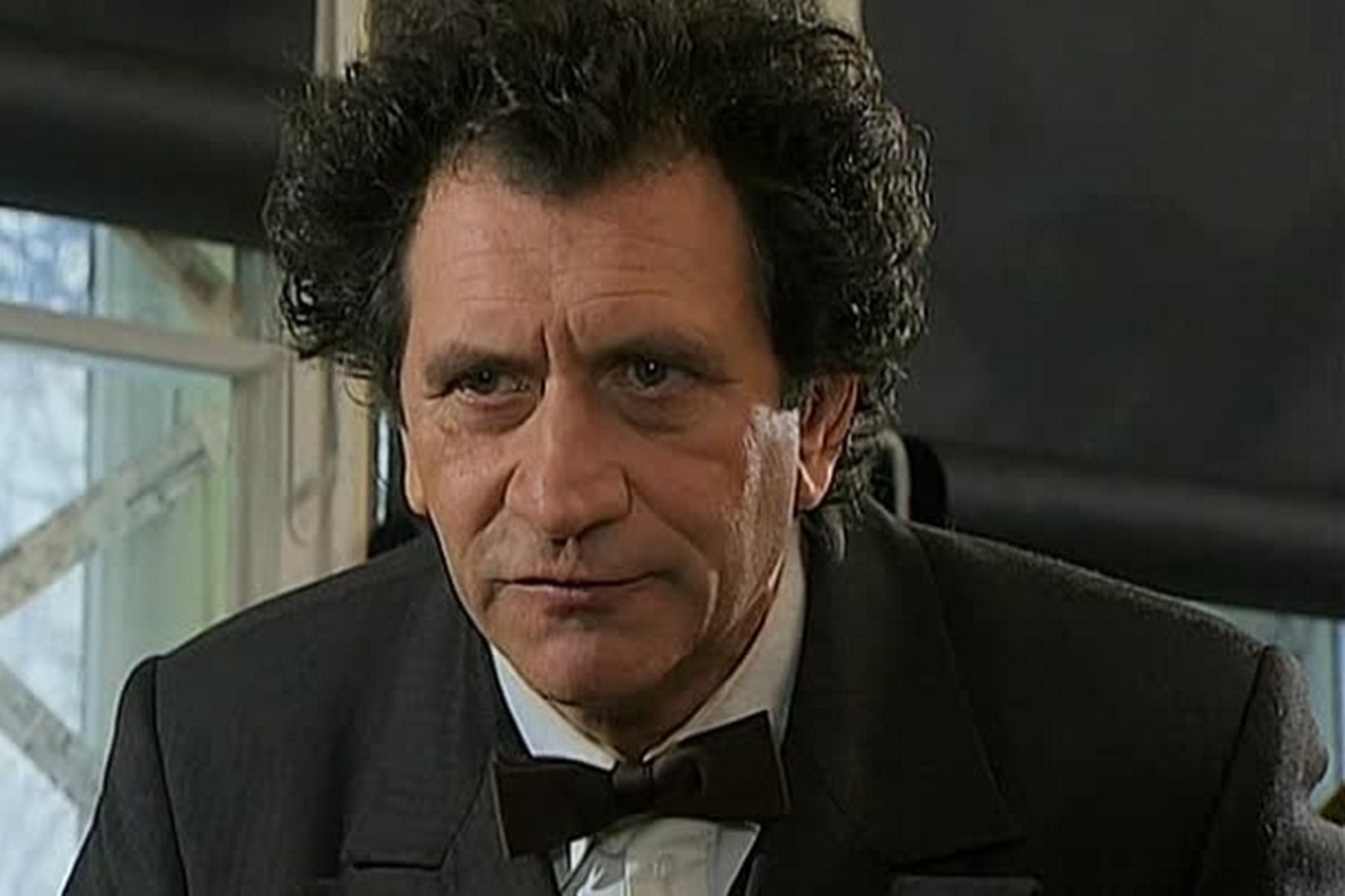 Вольф мессинг. Вольф мессинг. Погибнет супердержава: страшное предсказание мессинга на 2023 год. Вольф григорьевич. Вольф мессинг.