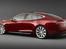 Илон Маск выехал к зрителям на обновлённой версии Model S