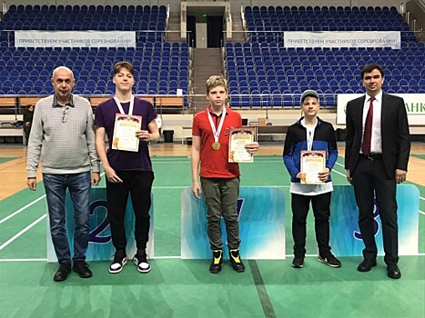 Николай Черкасов наградил призёров открытых соревнований по плаванию в Балашихе