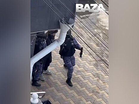 В РФ призвали усилить контроль за ношением оружия после стрельбы в Анапе