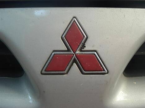 Mitsubishi отзовет более 160 тысяч Outlander и Lancer