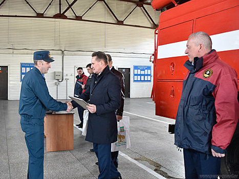 Мэр Пензы поздравил пожарных с профессиональным праздником