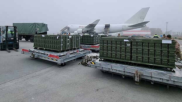 Самолеты с военной помощью Запада прибыли на Украину