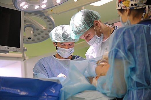 Врачи удалили 50-килограммовую опухоль у пациентки в Челябинской области