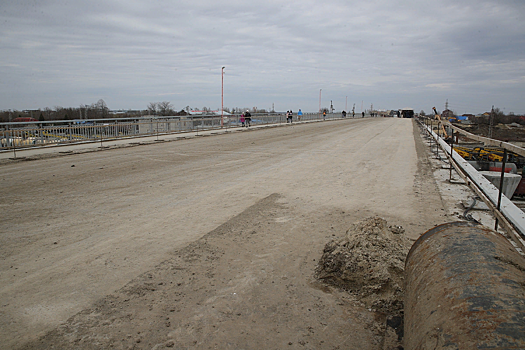 До конца апреля по мосту на Малиновского откроют движение общественного и спецтранспорта