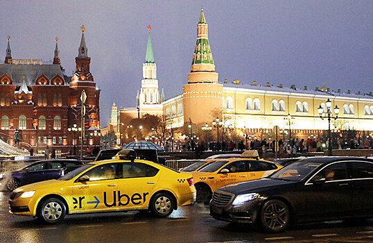 «Авито»: в России увеличился спрос на аренду машин для работы в такси