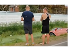 В Адыгее легендарный Nissan GTR улетел в кювет. Видео