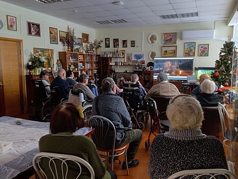 В геронтологическом центре «Тропарево» провели кинопоказ и кулинарный мастер-класс