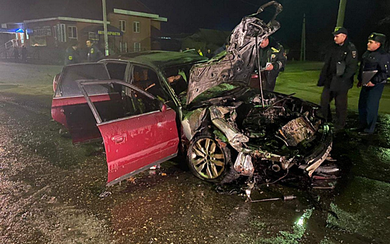 В Шилове Audi сгорела после столкновения с грузовиком