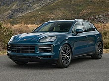 Не розовые и не красные: какие машины на самом деле выбирают женщины