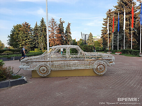 Светящаяся «Волга» появилась на площади Киселева в Нижнем Новгороде