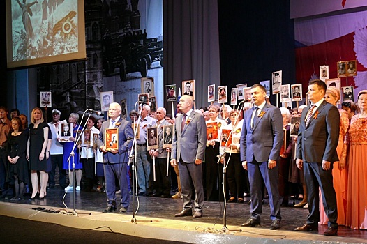 Почти 1200 пенсионеров из районов Нижегородской области посетили концерт, посвященный Дню Победы