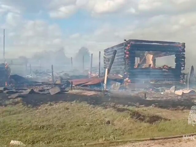 Пожарные ликвидировали возгорание на Урале