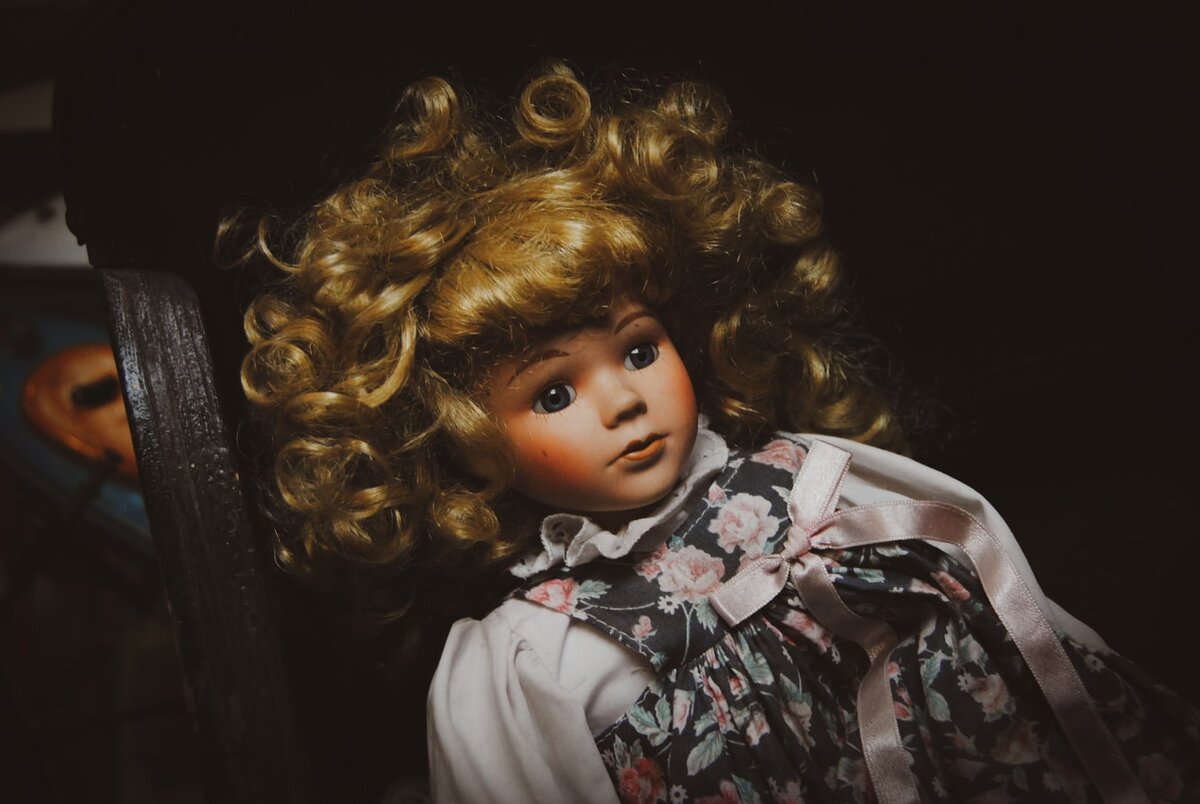 Россияне поддержали возрастную маркировку «кукол в гробиках»