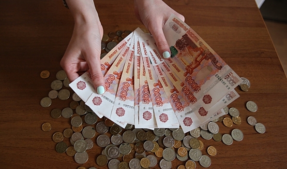 Прокуратура помогла 9 волгоградским медработникам получить выплаты