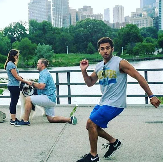 Вот так вот взял и испортил кадр.