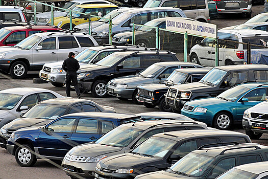 Выпуск автомобилей в РФ сократился на 7%
