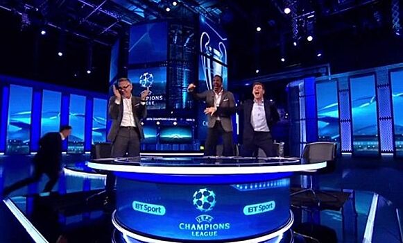 Реакция Линекера, Фердинанда, Джеррарда и Оуэна на победный гол «Барселоны»