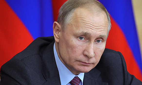«Уши замерзнут»: Путин пожурил сибирских чиновников