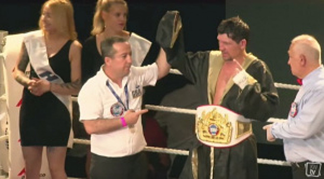 44-летний украинец Плотников стал «чемпионом мира», не обошлось без скандала