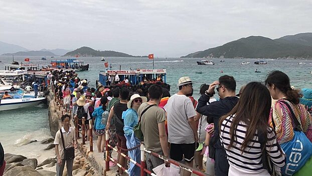 Падение числа китайских туристов навредило Вьетнаму