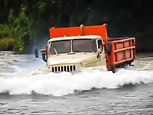 Великая сила и мощь: легендарный грузовик "Урал" на бездорожье