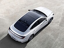 Hyundai показал гибридную «Сонату» с крышей из солнечных батарей