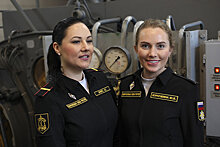 Женский экипаж ВМФ РФ провел тренировку в Петербурге