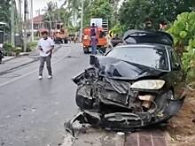 Россиянин на машине снес семь опор ЛЭП на Пхукете и попал на видео