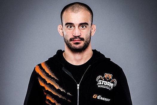 Экс-чемпион Bellator Корешков проиграл на турнире PFL