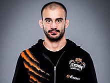 Экс-чемпион Bellator Корешков проиграл на турнире PFL